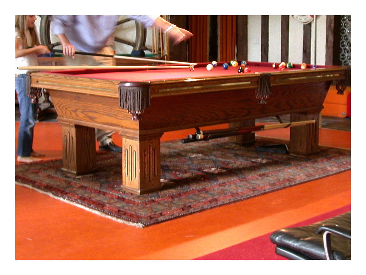 Billard américain d'occasion OLHAUSEN (USA) - Taille 8'+ (117 x 234 cm) Billard américain d'occasion OLHAUSEN (USA) - Taille 8'+ (117 x 234 cm)