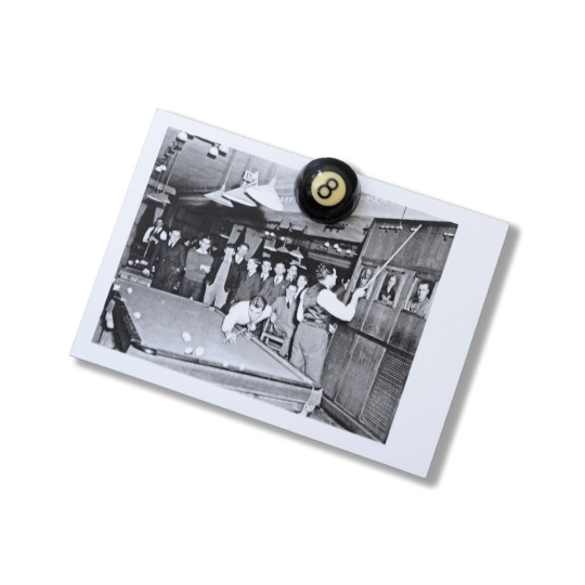 BILLARD-MAGNET NR. 8 UND NR 9